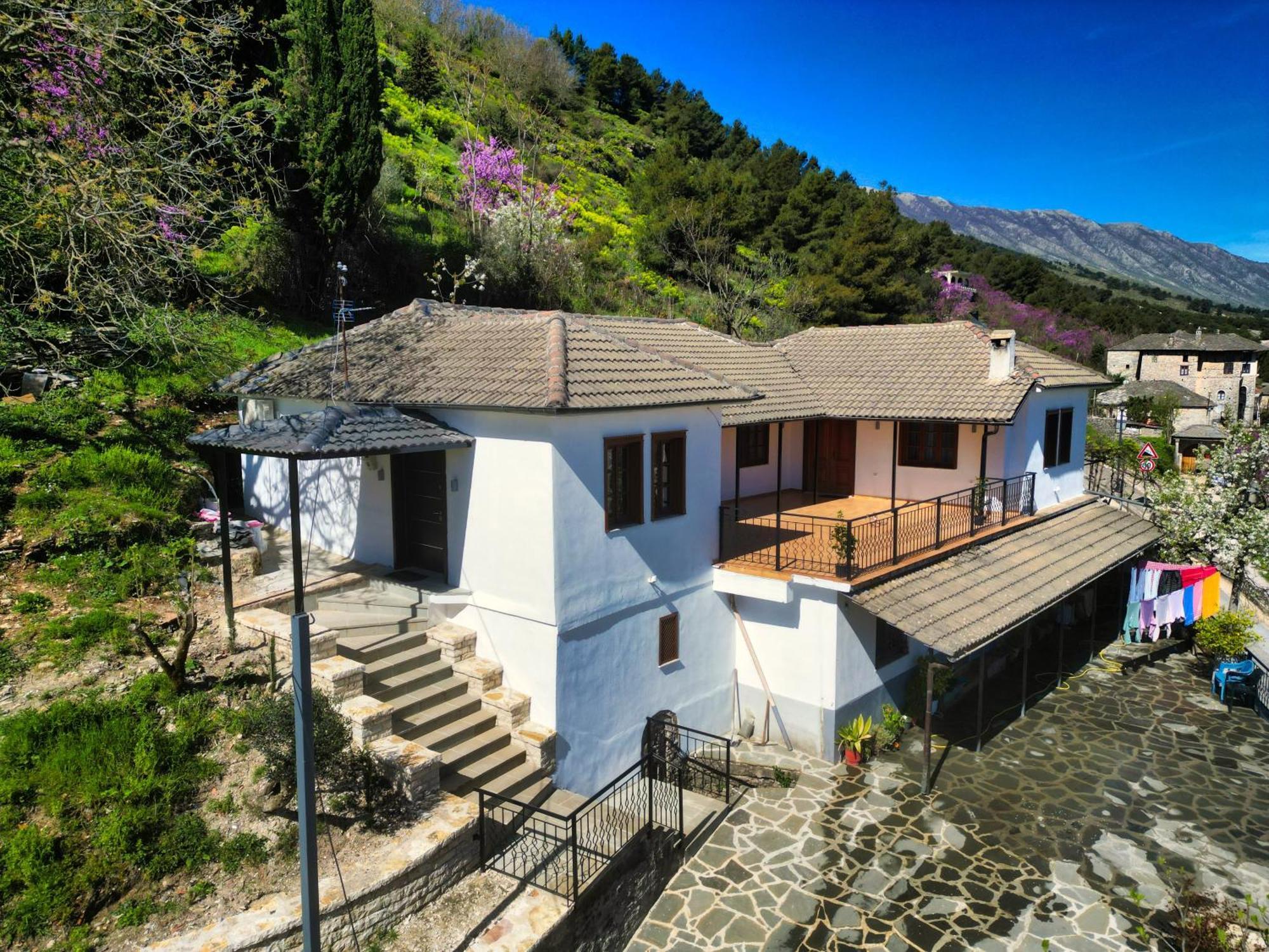 Emblematic House Apartment 4 Gjirokaster Exterior photo