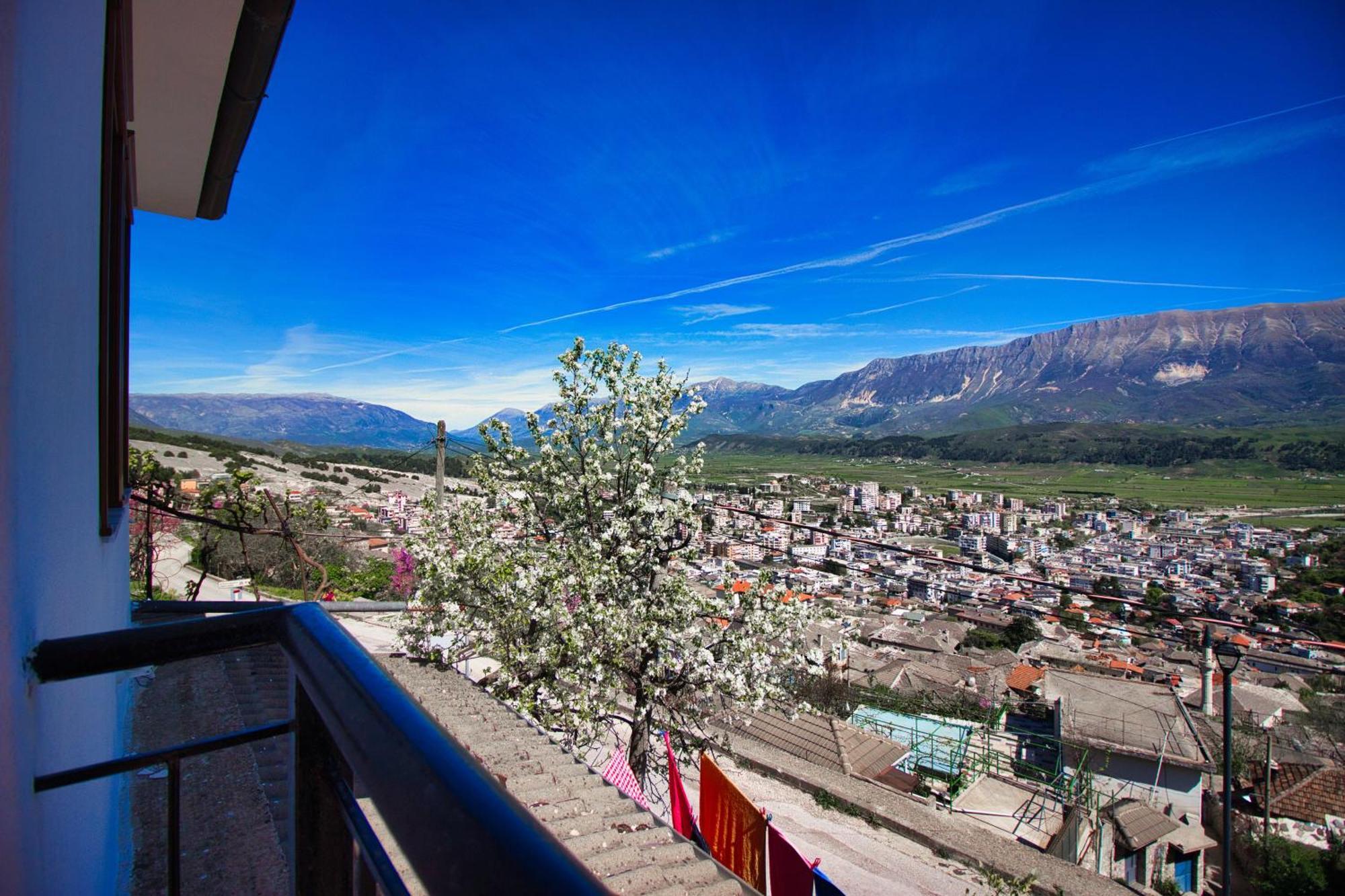 Emblematic House Apartment 4 Gjirokaster Exterior photo