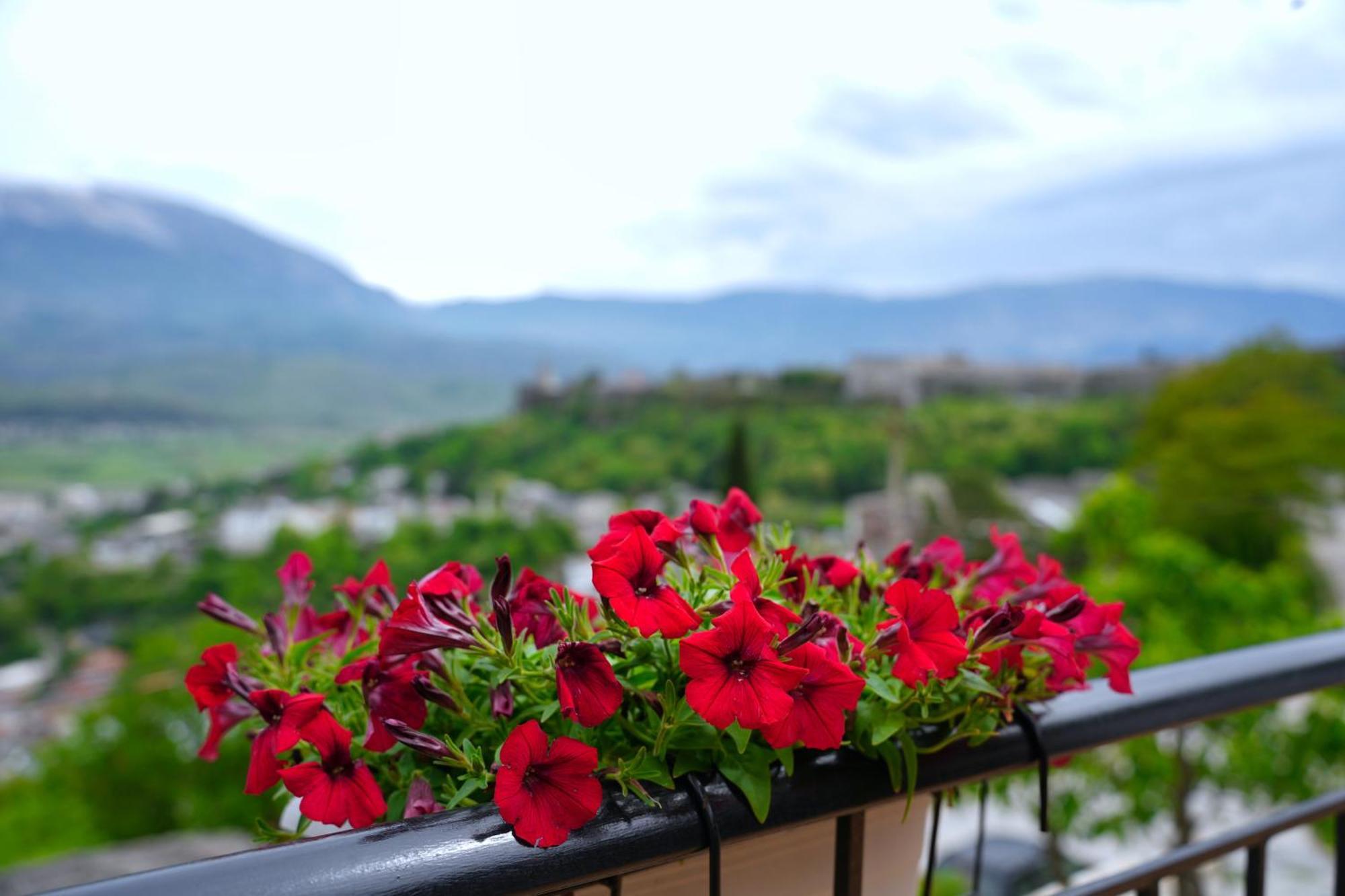 Emblematic House Apartment 4 Gjirokaster Exterior photo